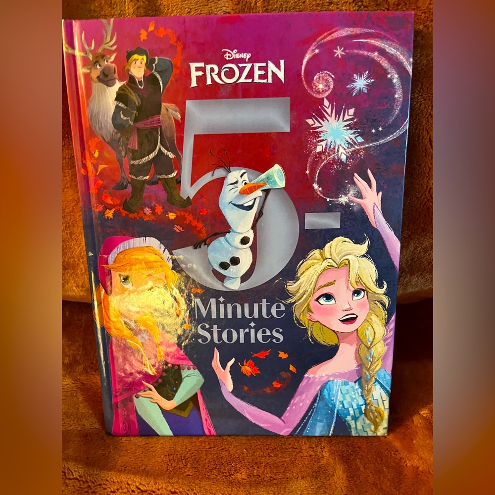 Disney Frozen 5 Minute Stories, 12 Stories, Pre-Loved in like new condition